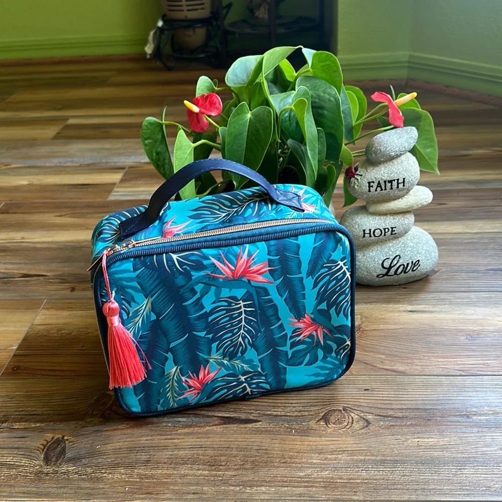 💖Dirty Works body butter, body wash in turquoise travel bag
